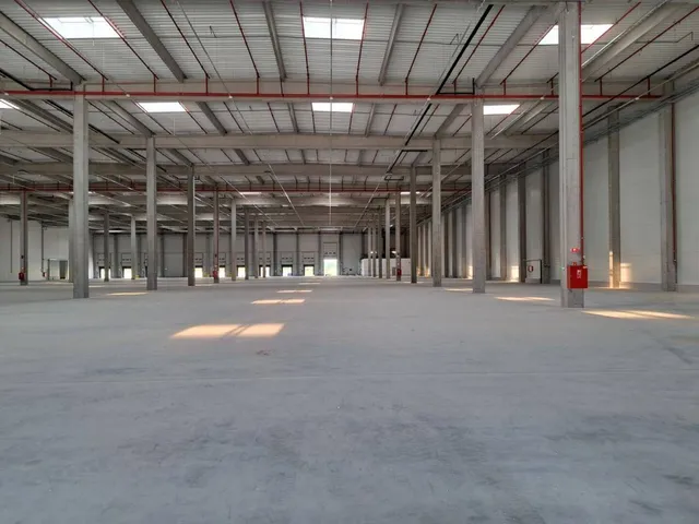 Kiadó kereskedelmi és ipari ingatlan Páty 5162 nm