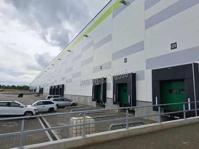 Kiadó kereskedelmi és ipari ingatlan Fót, Nyugati iparterület 6059 nm