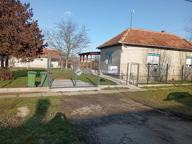 Eladó ház Jászladány 72 nm