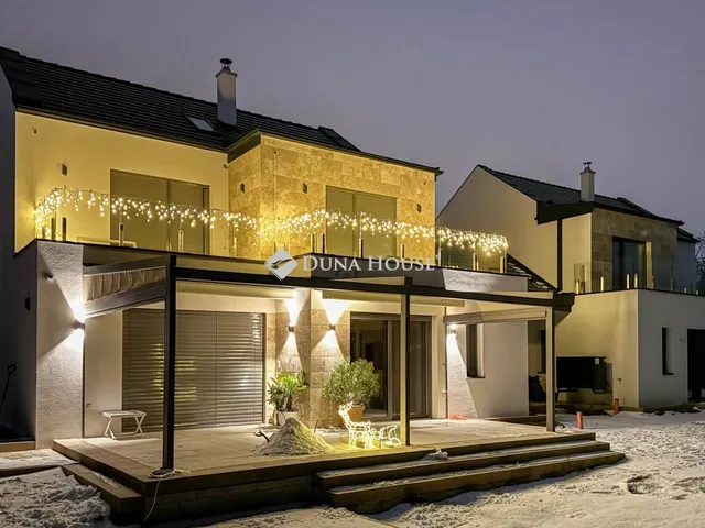 Eladó ház Törökbálint 168 nm