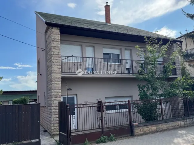 Eladó kereskedelmi és ipari ingatlan Vecsés 254 nm