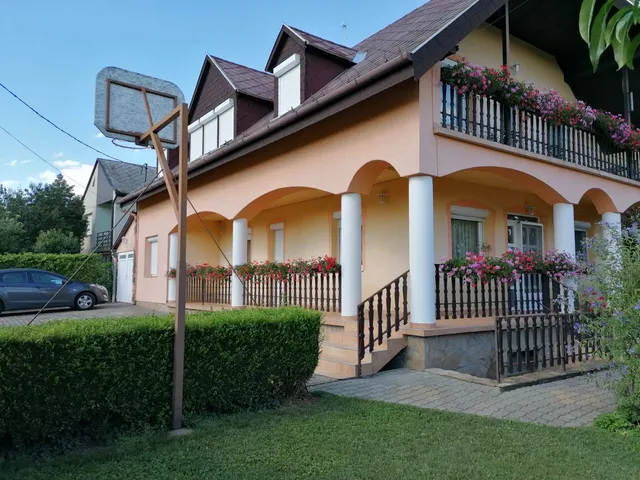 Eladó ház Keszthely 224 nm