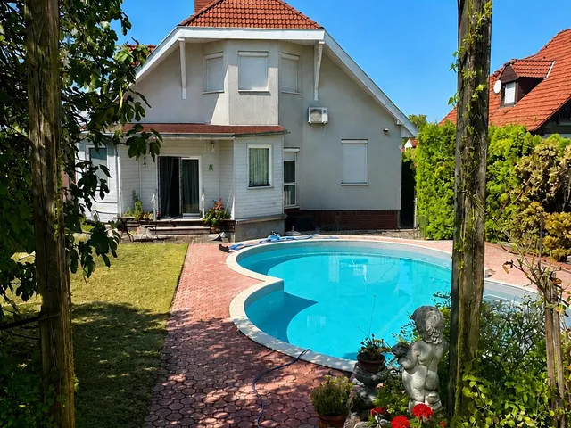 Eladó ház Cserszegtomaj 280 nm
