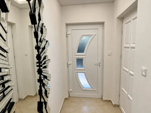 Eladó ház Gyenesdiás, Alsógyenes 150 nm