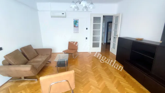 Kiadó lakás Budapest XIV. kerület, Herminamező 55 nm