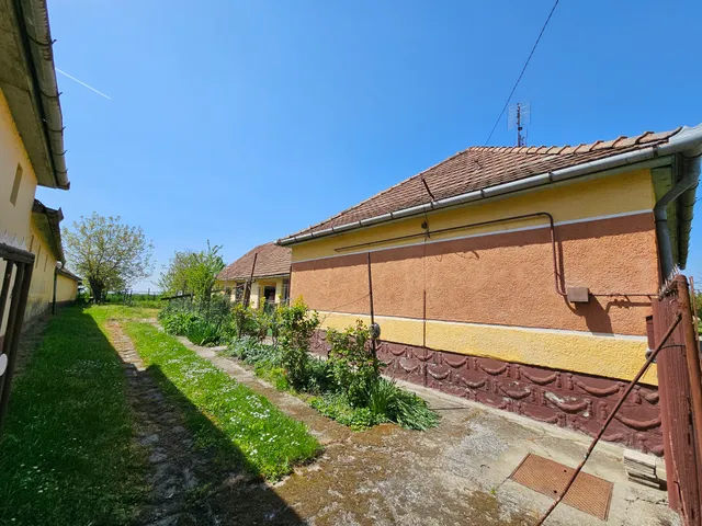Eladó ház Újtelek, Munkácsy utca 112 nm