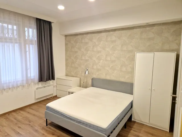 Kiadó lakás Budapest VIII. kerület, Palotanegyed, Szentkirályi utca  27 nm