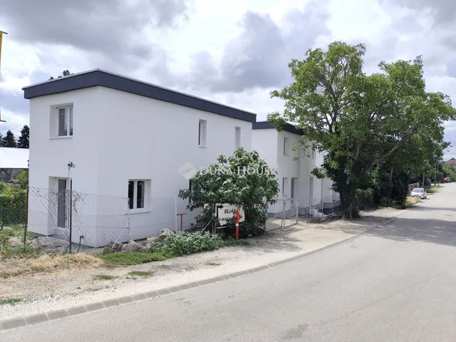 Eladó lakás Érd 92 nm