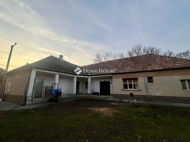 Eladó ház Újhartyán 110 nm