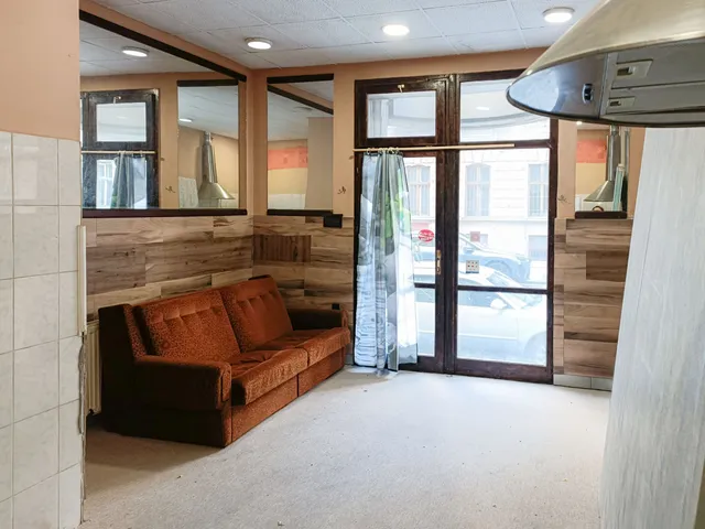 Kiadó kereskedelmi és ipari ingatlan Budapest VI. kerület 29 nm