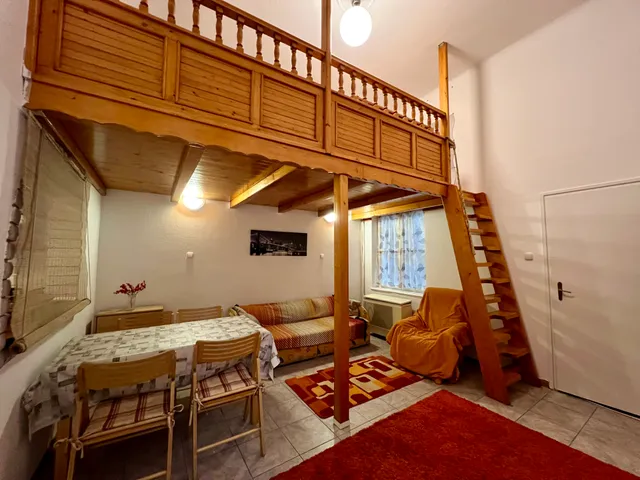 Eladó lakás Budapest VI. kerület 41 nm