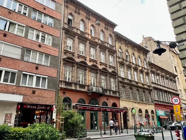 Eladó lakás Budapest VI. kerület 41 nm
