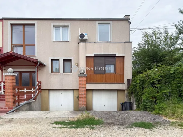 Eladó lakás Érd, Bakonyi utca 73 nm
