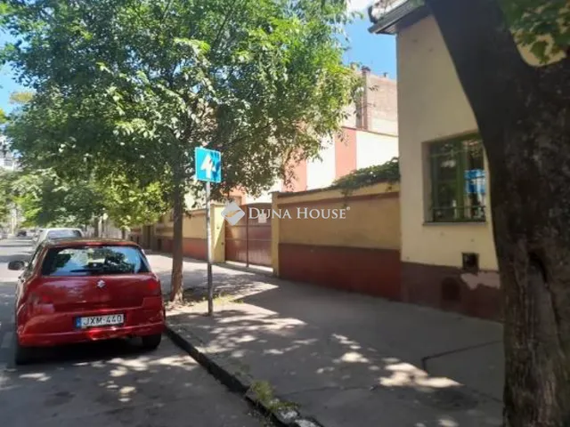 Eladó telek Budapest VIII. kerület 689 nm