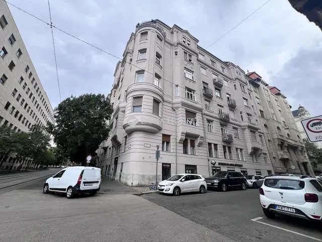 Eladó lakás Budapest V. kerület, Balassi Bálint utca 33 nm
