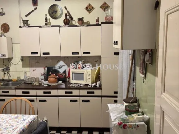 Eladó lakás Budapest VI. kerület 71 nm