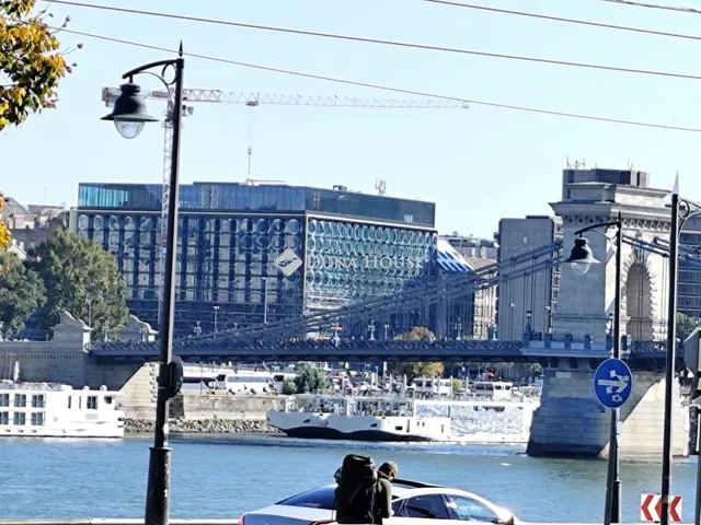 Kiadó lakás Budapest I. kerület, Bem rakpart 98 nm