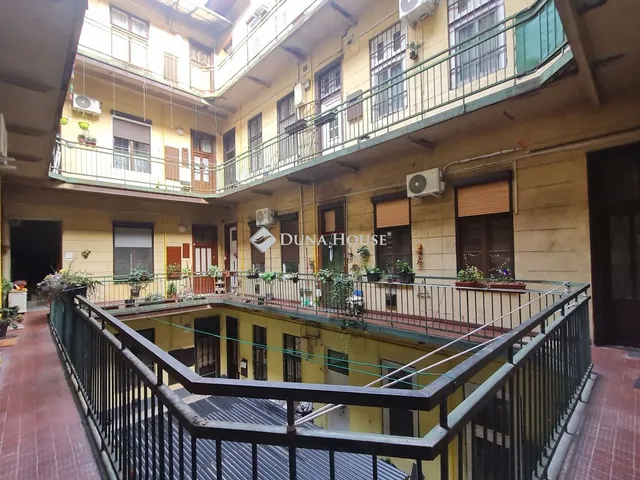 Eladó lakás Budapest VII. kerület 70 nm