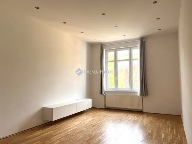 Eladó lakás Budapest I. kerület 73 nm