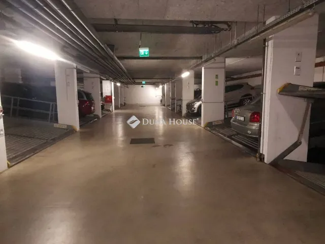 Eladó garázs Budapest XIV. kerület 20 nm