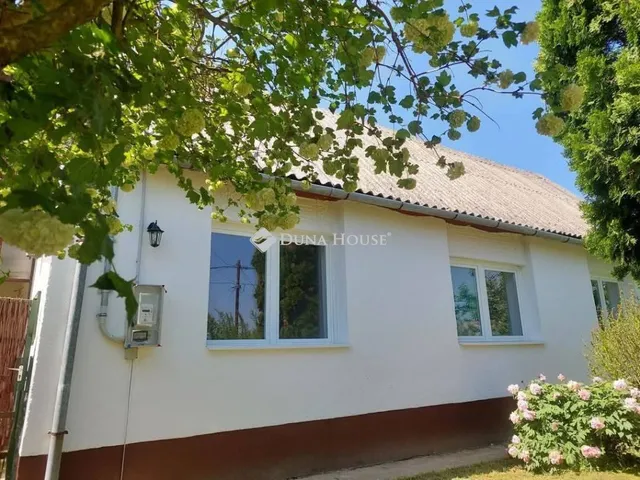 Eladó ház Somogyaszaló 94 nm