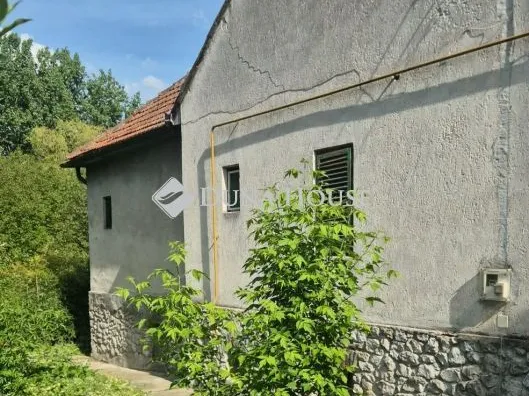 Eladó ház Kaposvár, Virág utca 68 nm