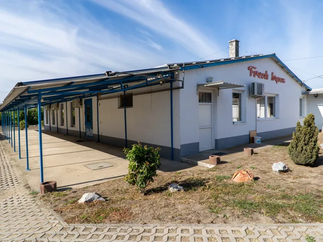 Eladó kereskedelmi és ipari ingatlan Hajdúbagos 336 nm