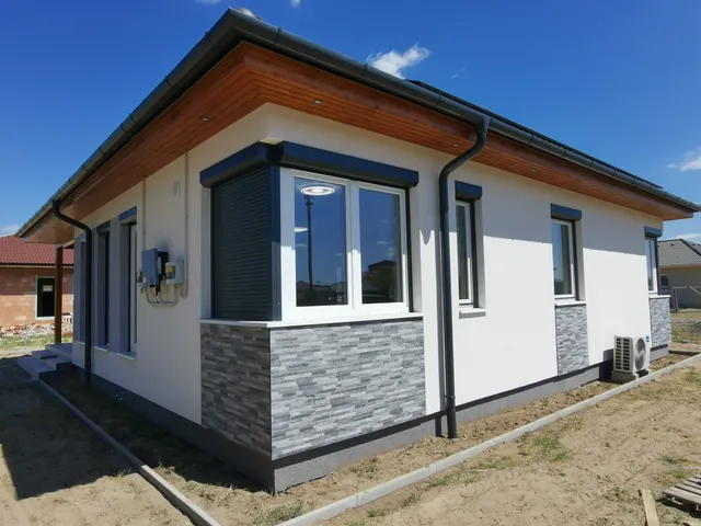 Kiadó ház Kecskemét 96 nm