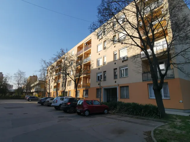 Eladó lakás Kecskemét, Széchenyiváros 59 nm