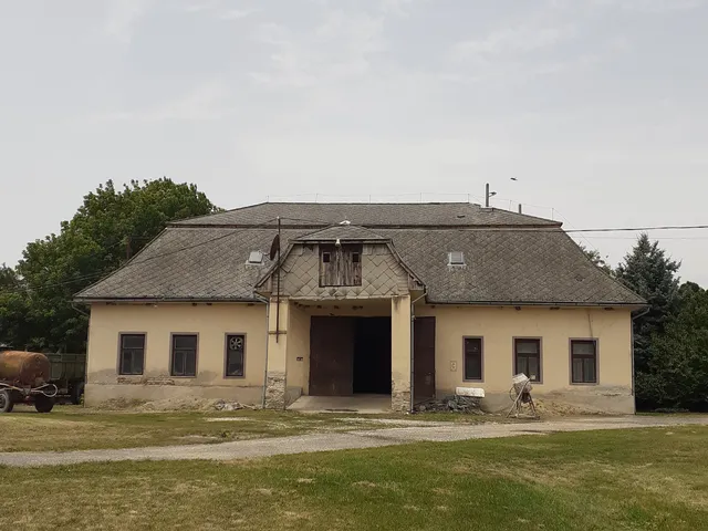 Eladó ház Ozora, Kulapuszta 2195 nm