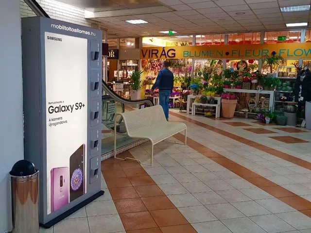 Eladó kereskedelmi és ipari ingatlan Budapest II. kerület, Pasarét, Pázist u. 2. 52 nm