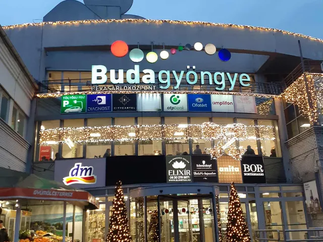 Eladó kereskedelmi és ipari ingatlan Budapest II. kerület, Pasarét 52 nm