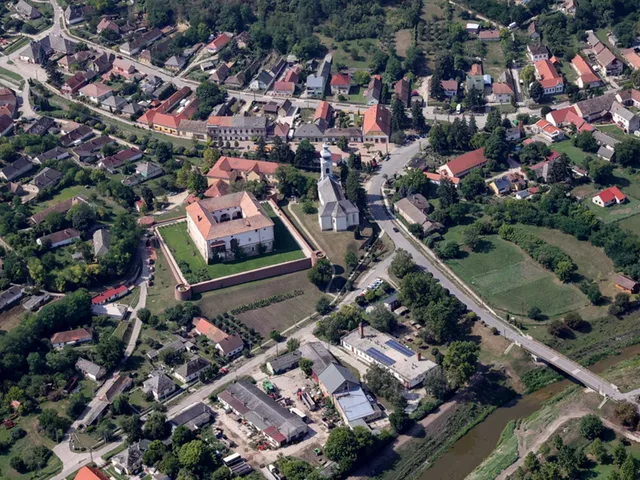 Eladó telek Ozora, Várhegy u. 1991 nm