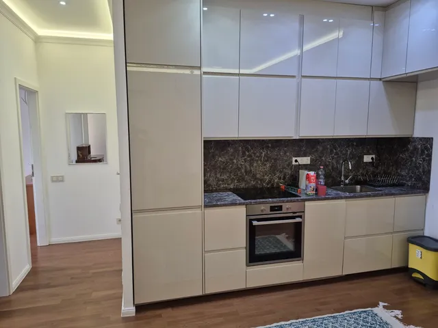 Kiadó lakás Budapest VII. kerület, Belső-Erzsébetváros, Károly krt. 100 nm