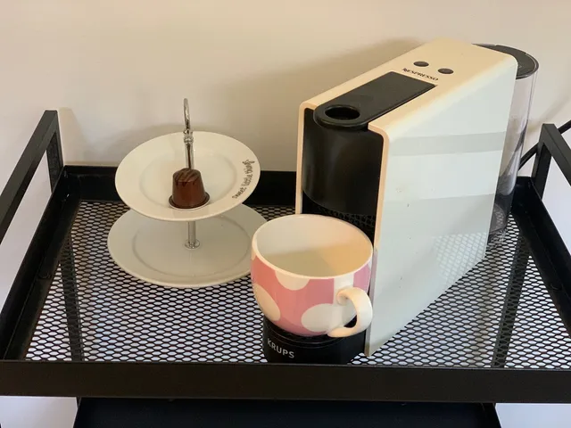 Kiadó ház Solymár, Rózsika 300 nm