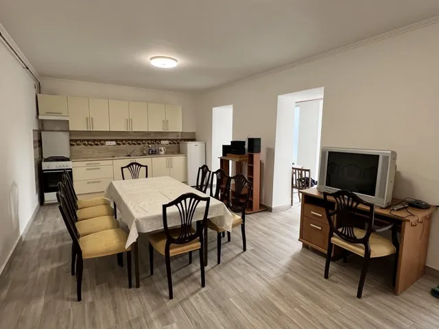 Eladó ház Remeteszőlős 208 nm