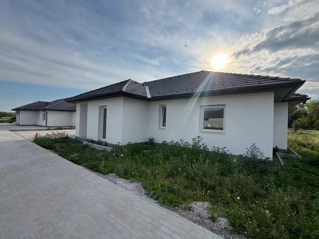 Eladó ház Töltéstava 109 nm