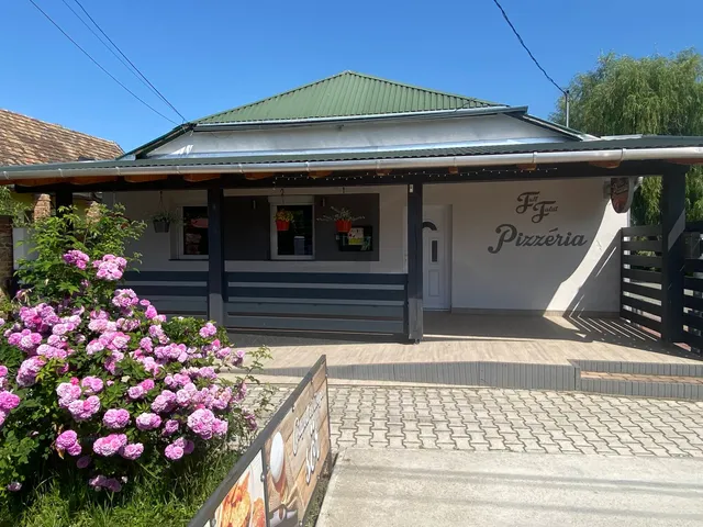 Eladó kereskedelmi és ipari ingatlan Kocs 284 nm