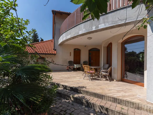 Eladó ház Tatabánya 225 nm