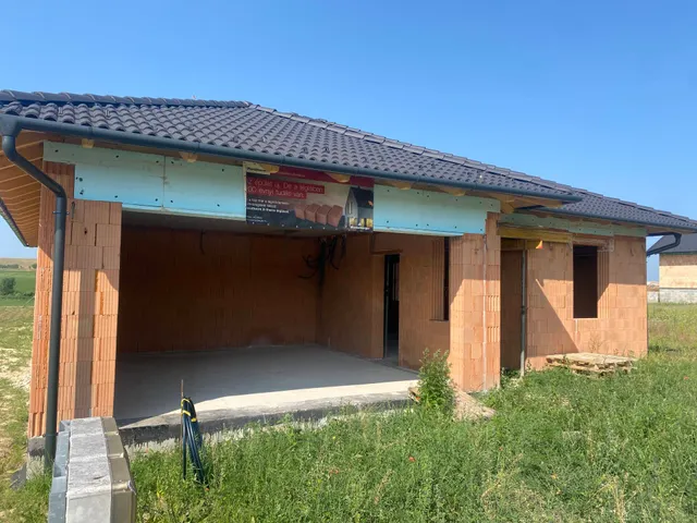 Eladó ház Környe 200 nm