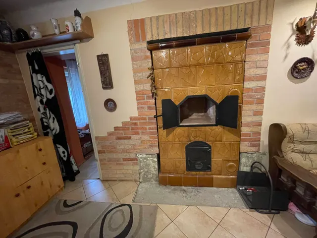 Eladó kereskedelmi és ipari ingatlan Kisbér 95 nm