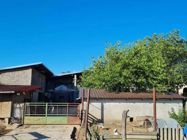 Eladó kereskedelmi és ipari ingatlan Kisbér 95 nm