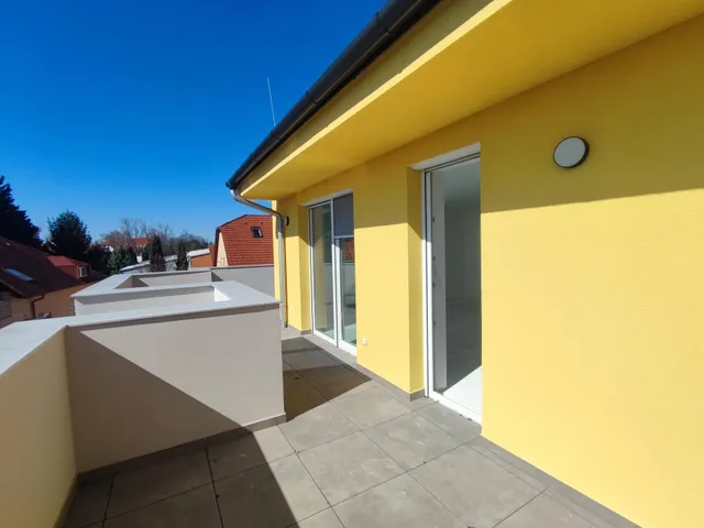 Eladó lakás Komárom 73 nm