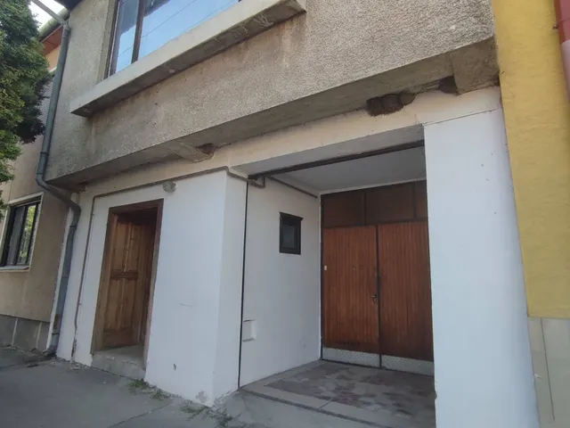 Eladó ház Esztergom 210 nm