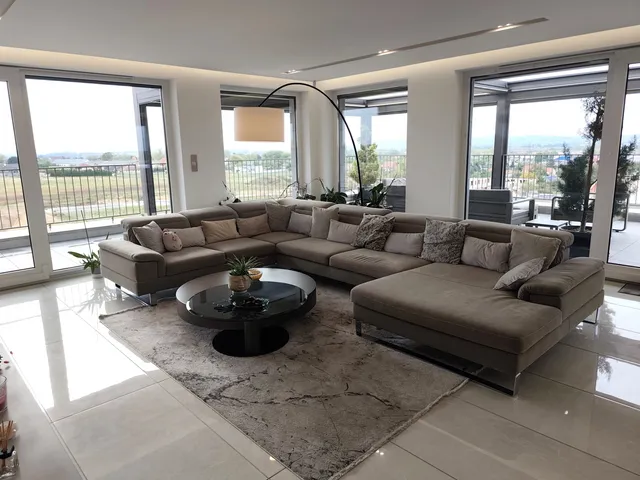 Eladó lakás Győr 240 nm