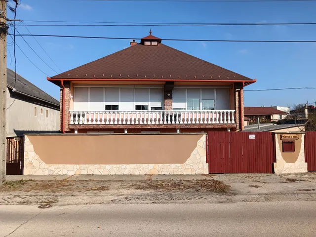 Eladó ház Tatabánya 198 nm