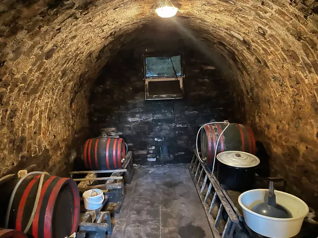 Eladó mezőgazdasági ingatlan Komárom