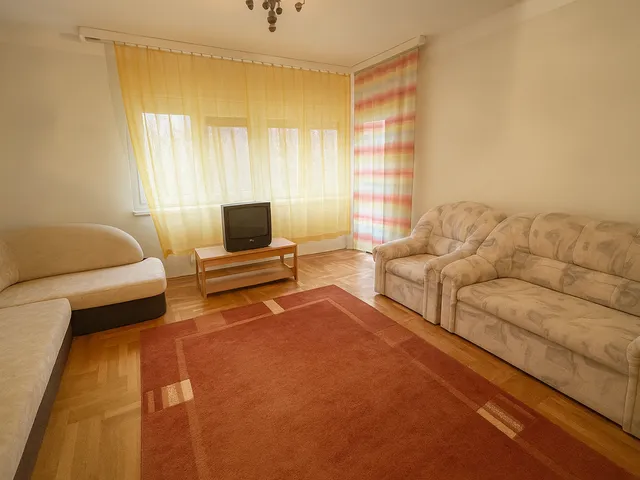 Eladó lakás Almásfüzitő 70 nm