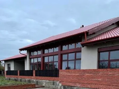 Eladó ház Komárom 254 nm