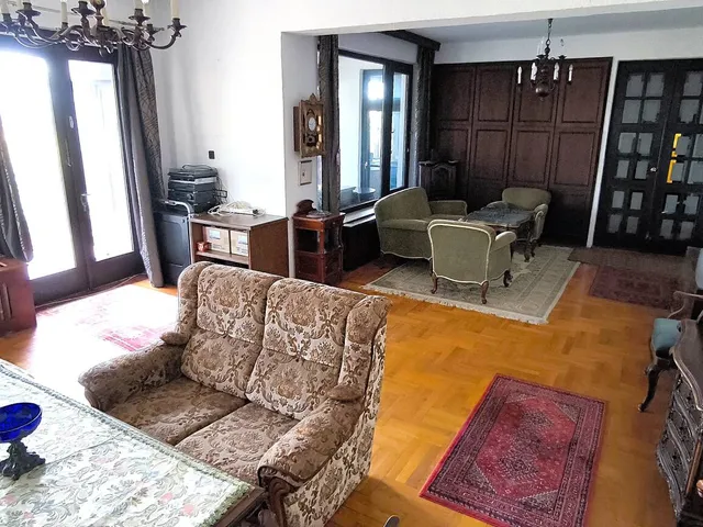 Eladó ház Esztergom 360 nm